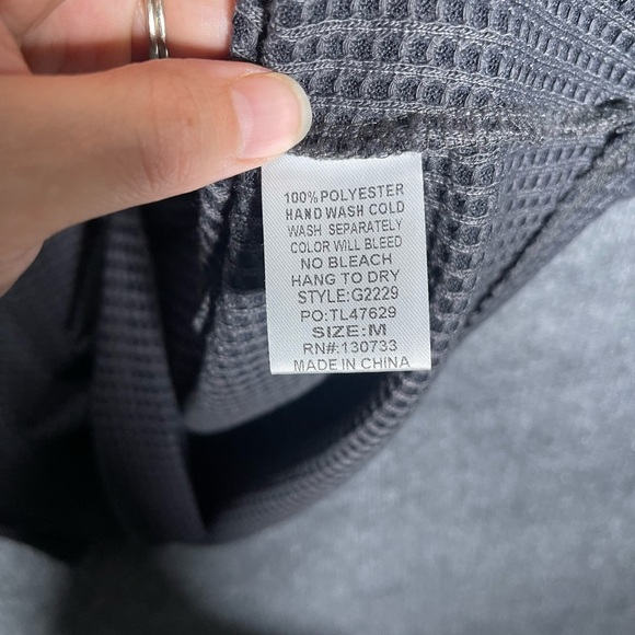 Umgee Women’s Medium Charcoal Gray Waffle Knit Pocket Oversized Tunic Dress - Picture 9 of 10